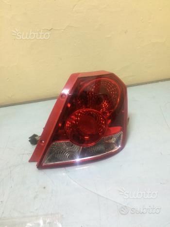 Faro Posteriore Dx-Sx Chevrolet Kalos Originale 96540268
