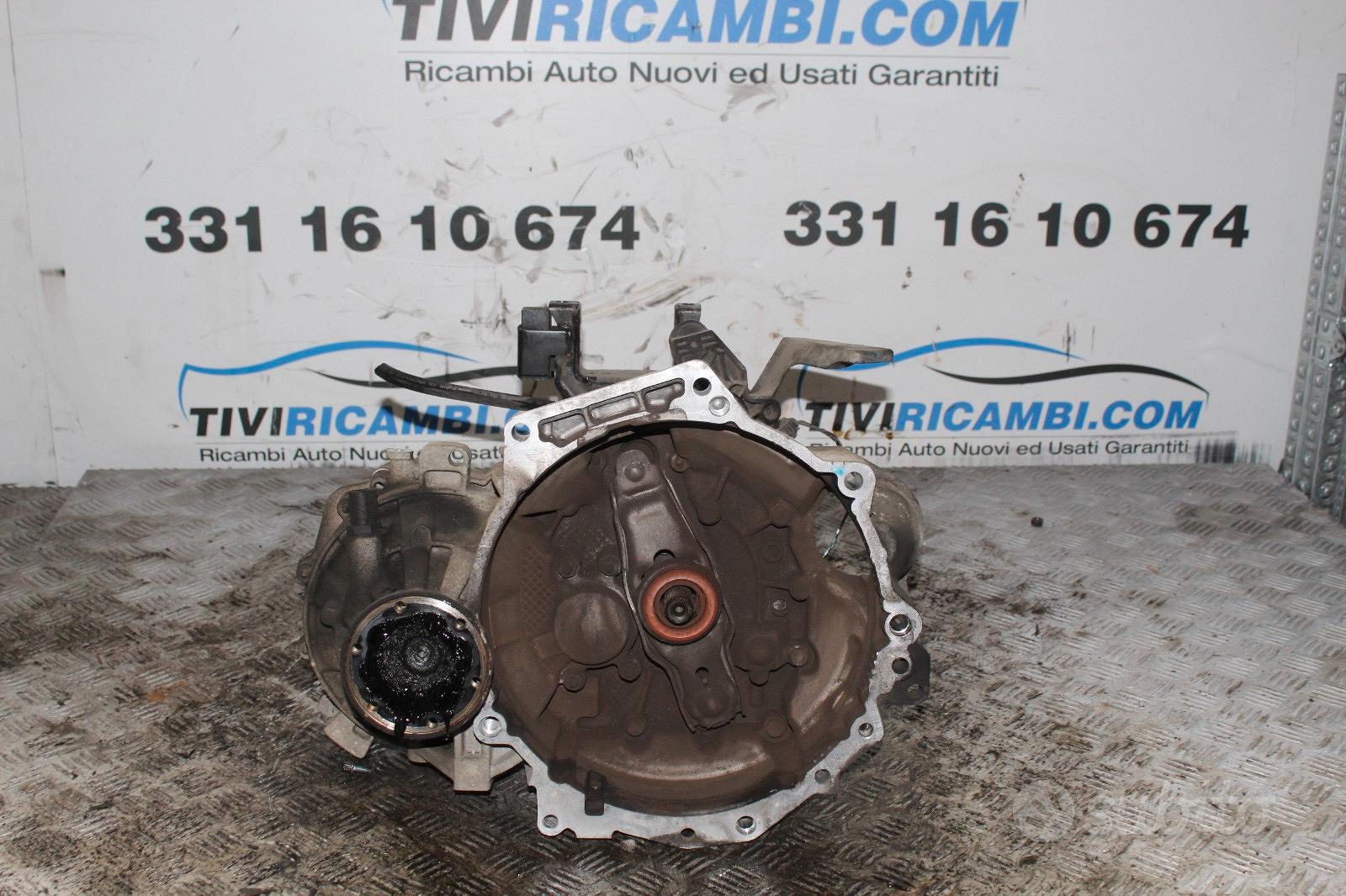 Cambio VW Polo Volkswagen rif. 428503998