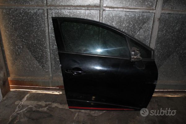 Portellone Renault Clio